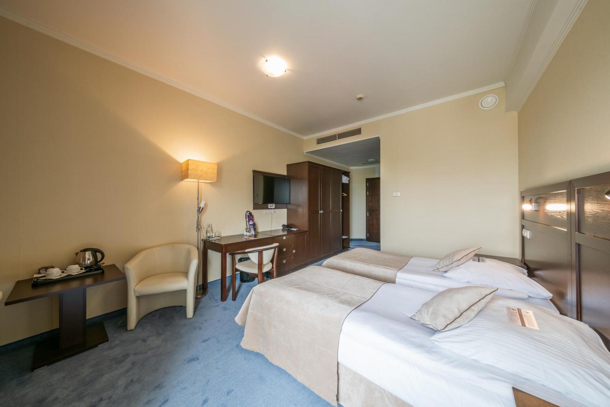 Hotel Aurora Family & 4*